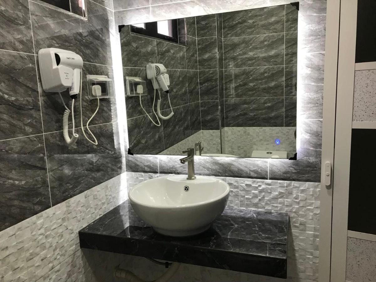 Homestay Stardow~星窗名宿~ Джохор-Бару Екстер'єр фото