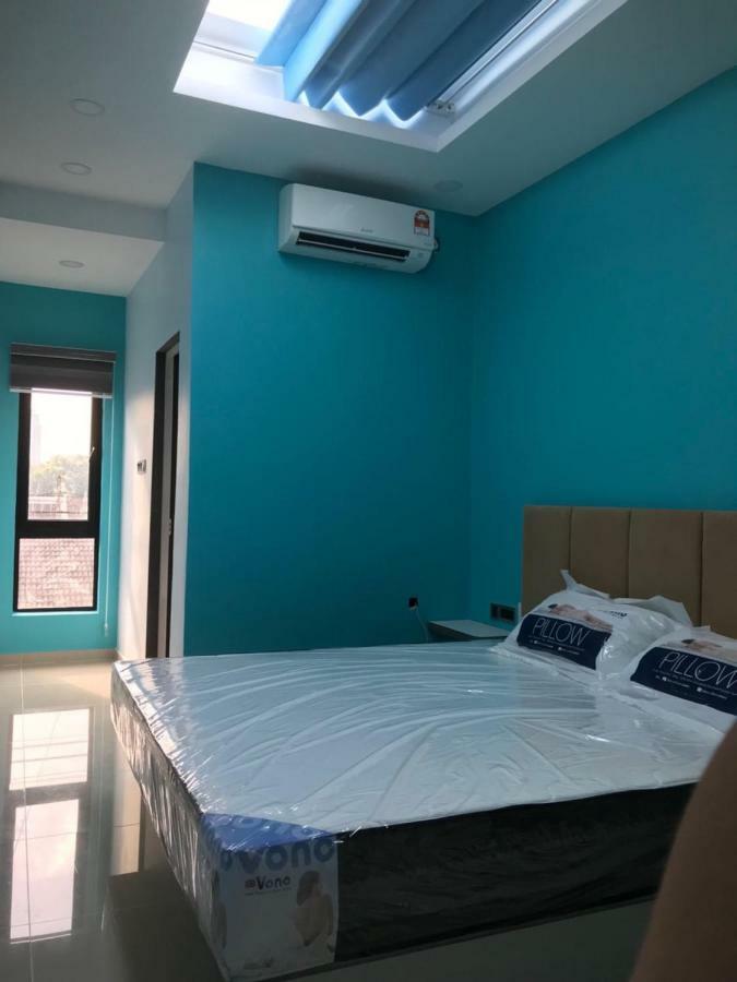 Homestay Stardow~星窗名宿~ Джохор-Бару Екстер'єр фото