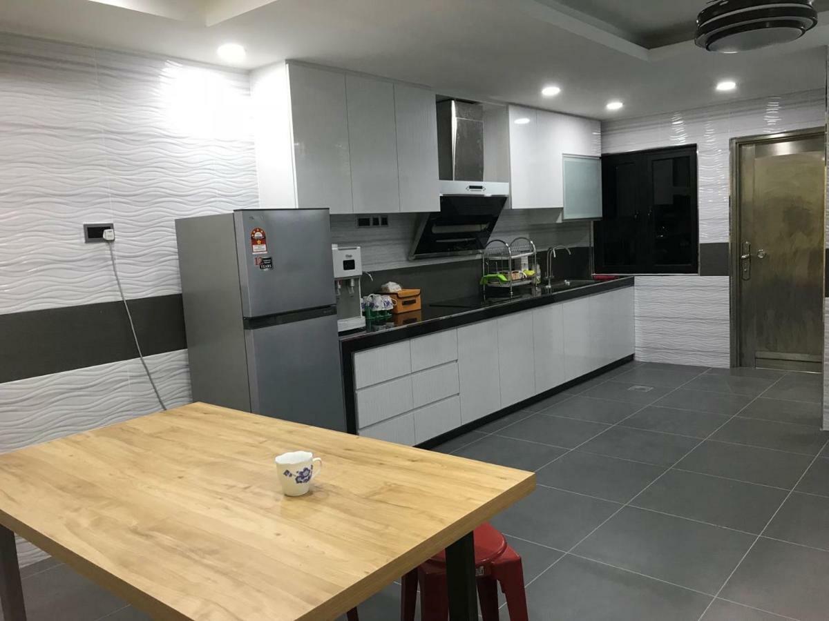 Homestay Stardow~星窗名宿~ Джохор-Бару Екстер'єр фото